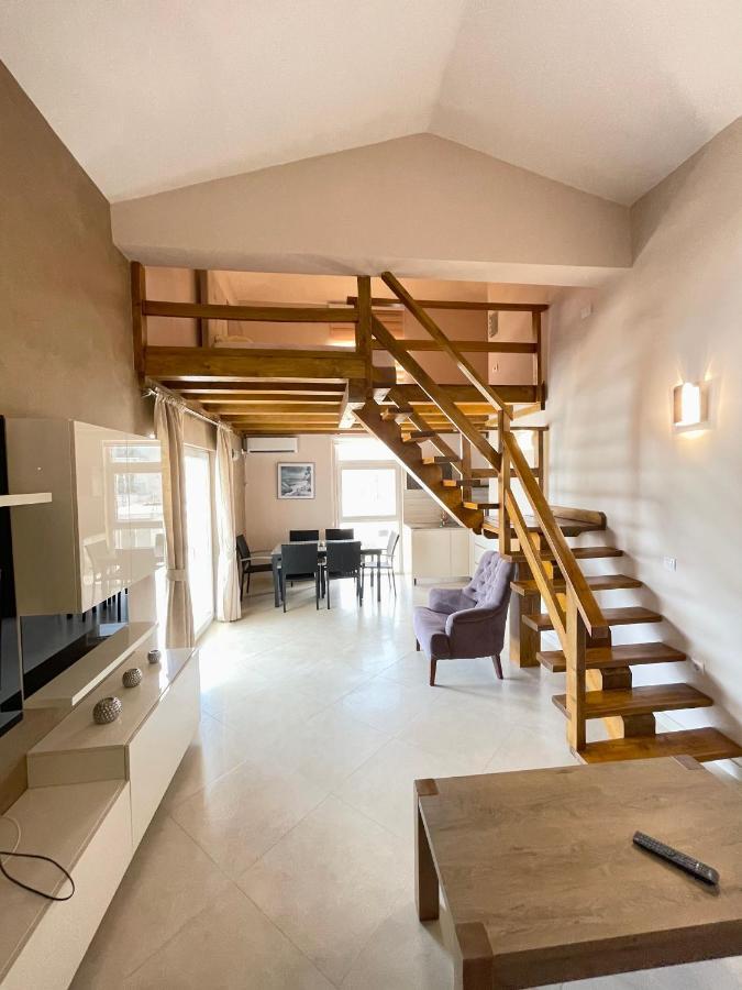 Apartments Harris อุลซิน ภายนอก รูปภาพ