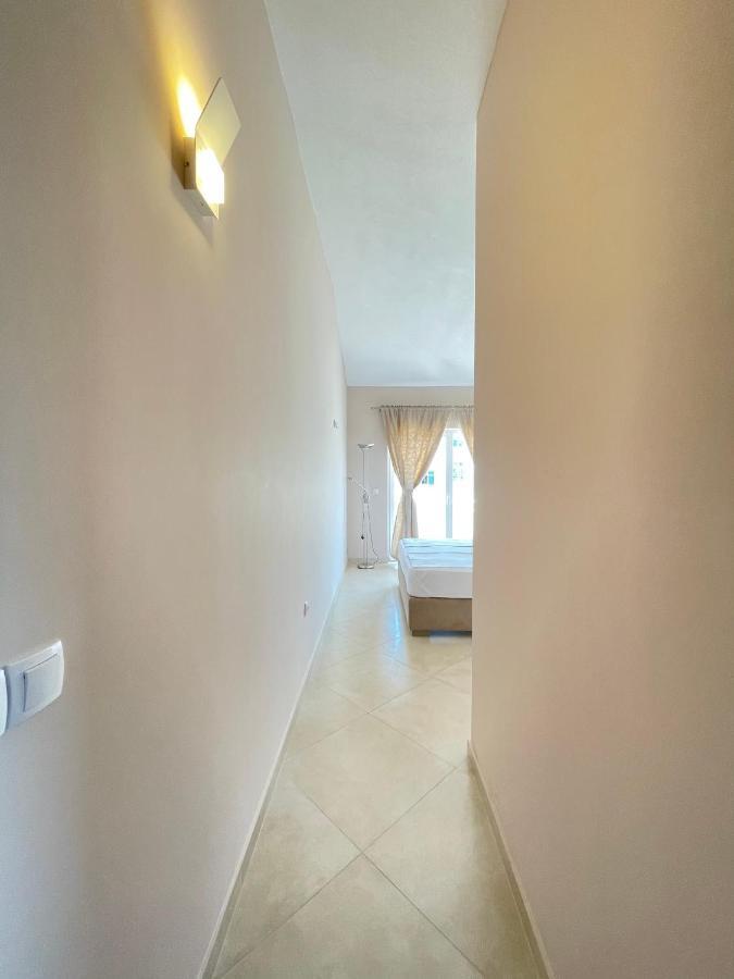 Apartments Harris อุลซิน ภายนอก รูปภาพ
