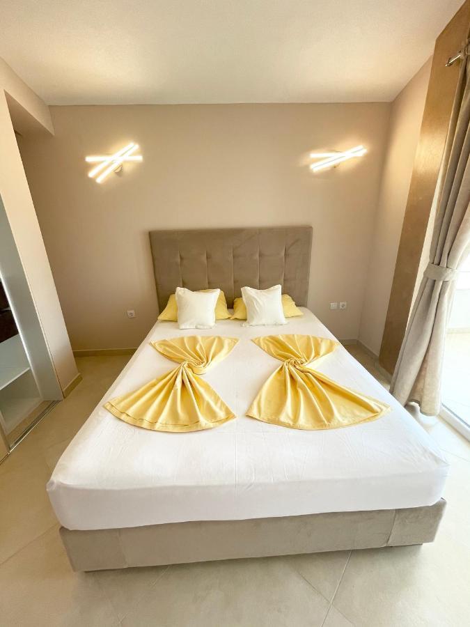 Apartments Harris อุลซิน ภายนอก รูปภาพ