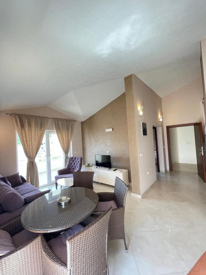 Apartments Harris อุลซิน ภายนอก รูปภาพ