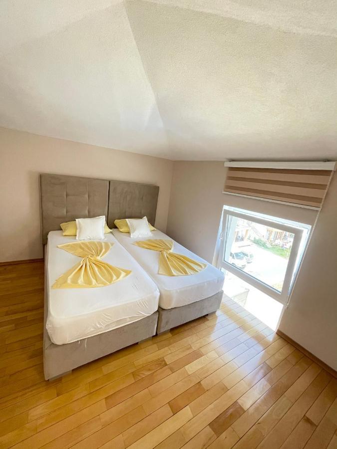 Apartments Harris อุลซิน ภายนอก รูปภาพ