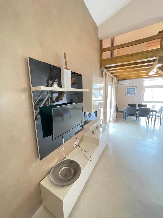 Apartments Harris อุลซิน ภายนอก รูปภาพ