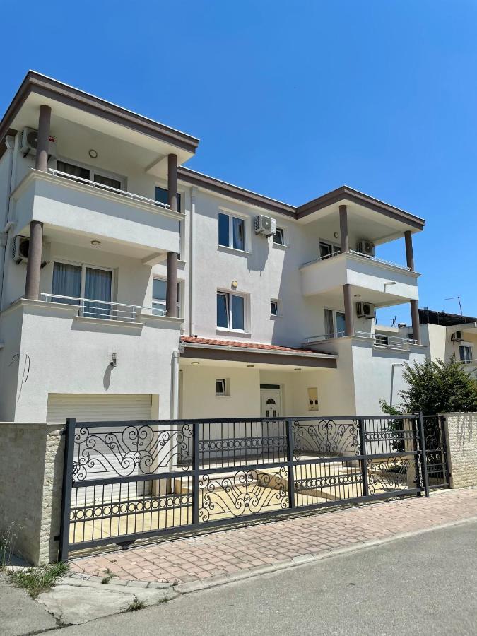 Apartments Harris อุลซิน ภายนอก รูปภาพ