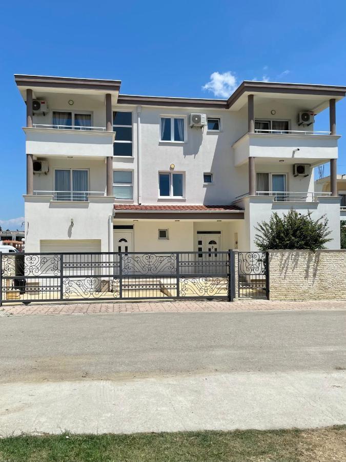 Apartments Harris อุลซิน ภายนอก รูปภาพ